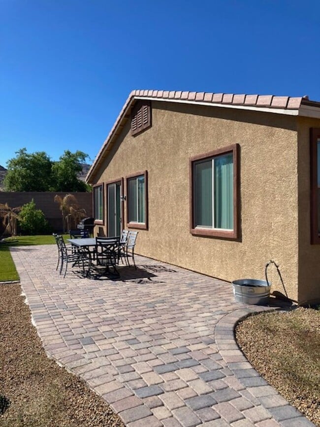 Building Photo - Highly Upgraded Snowbird Rental located in...