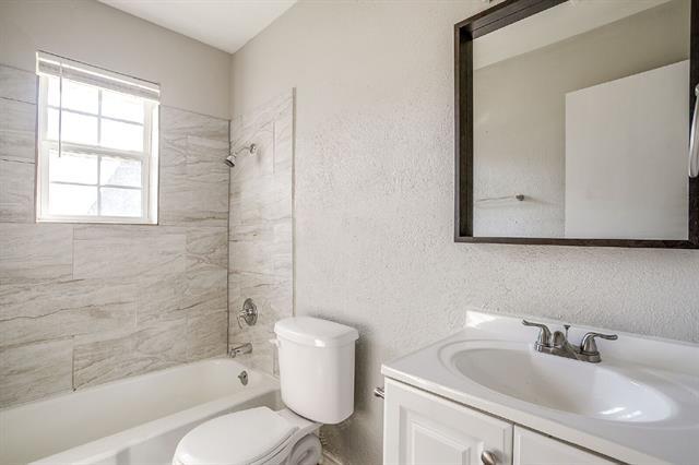 Building Photo - 2517 Normont Cir