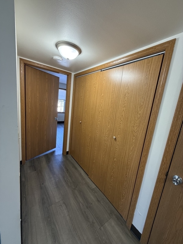 Building Photo - 2210 Valley Rd