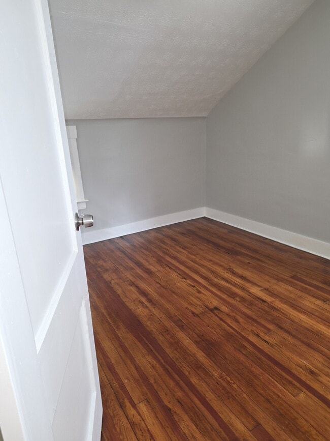 Building Photo - 1286 Beach Ave