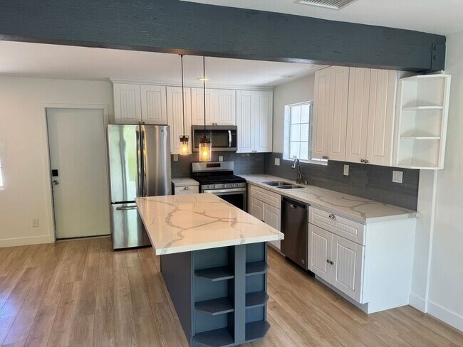 Building Photo - 12503 Buckskin Trail