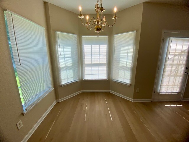 Building Photo - 280 Brookview Dr