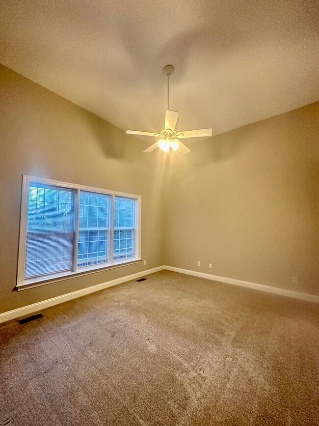 Building Photo - Spacious Waxhaw Home