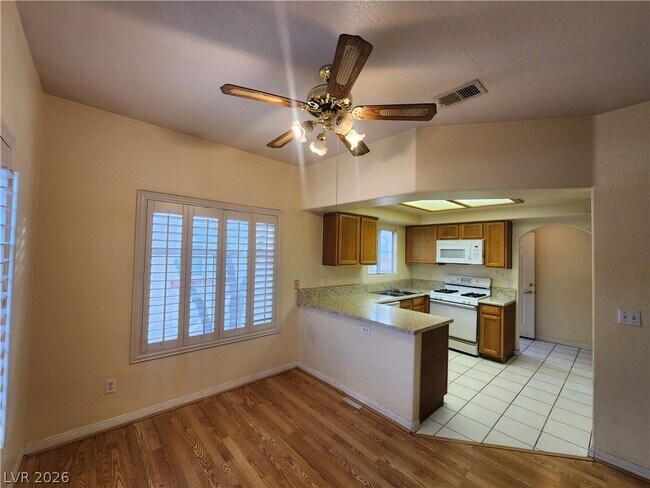 Building Photo - 509 Indian Bluff St