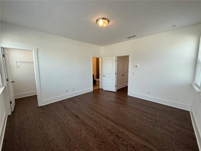Building Photo - 1645 Aeslin Dr NW