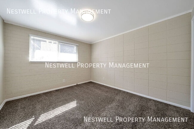Building Photo - 1389 S 300 E
