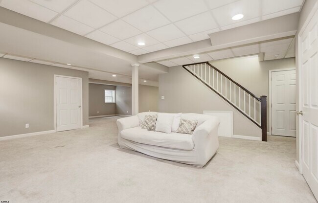 Building Photo - 113 Lighthouse Ln