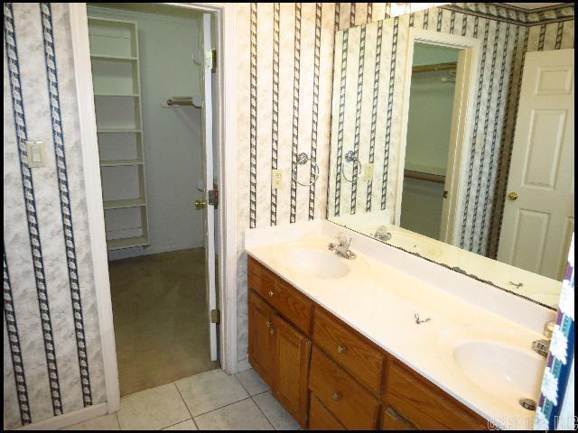 Building Photo - 14021 Wimbledon Loop
