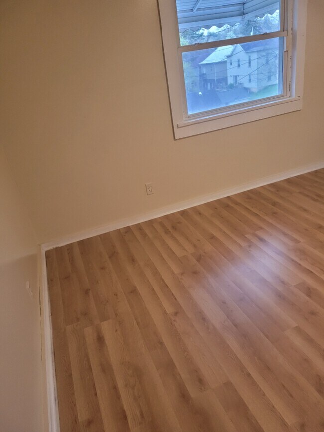 717 Glenn Ave 717 Glenn Ave Fairmont WV 26554 Apartment Finder