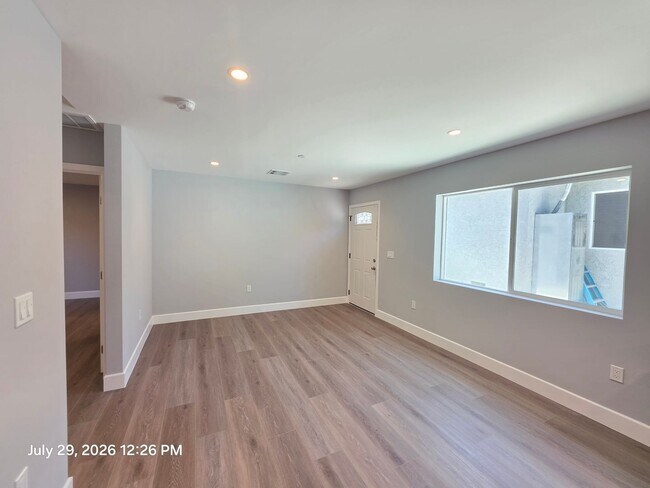 Building Photo - 8154 Potter Ave