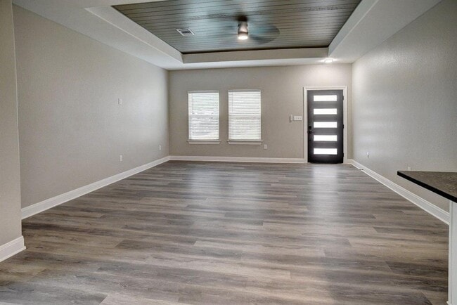 Building Photo - 123 S Kanaio Dr