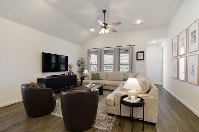 Building Photo - 524 Calmo Ct