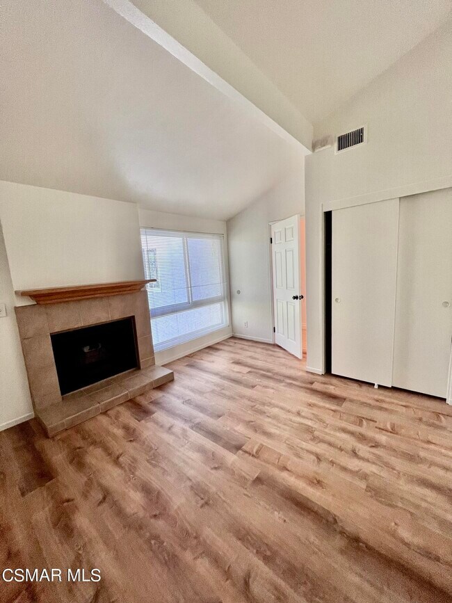 Building Photo - 937 Shadow Lake Dr