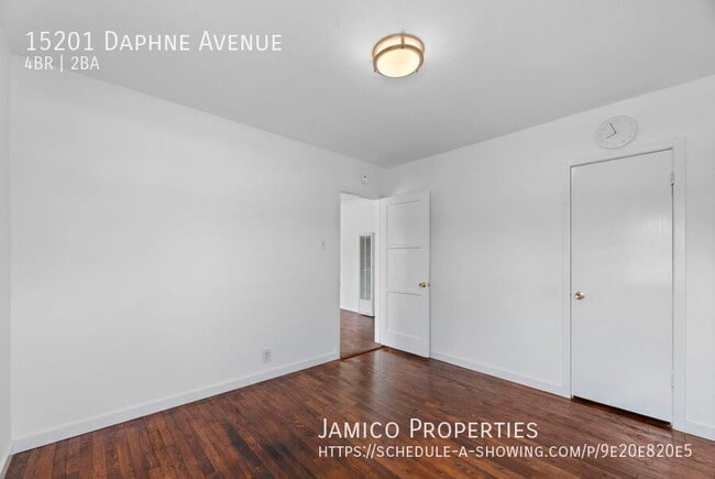 Building Photo - 15201 Daphne Ave