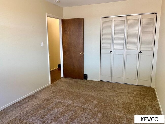 Building Photo - 1616-1618 Palm Dr