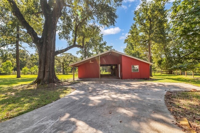 Building Photo - 3461 Pine Acres Dr