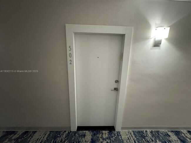 Building Photo - 4747 Collins Ave