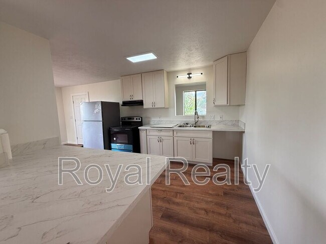 Building Photo - 2795 Kauhale St