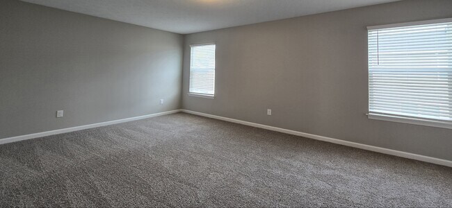 Building Photo - 1202 Ayla Ave