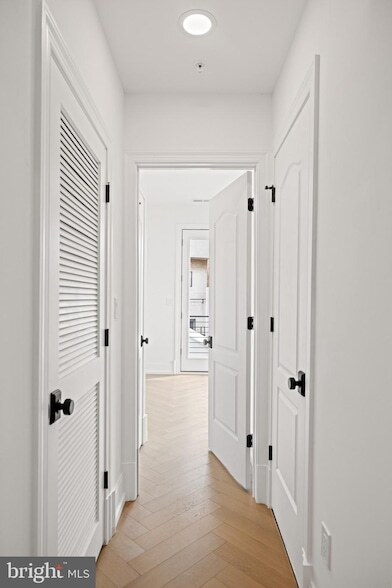 Building Photo - 1709 21st St NW