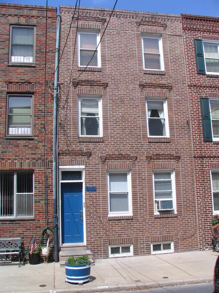 Building Photo - 1015 Annin St