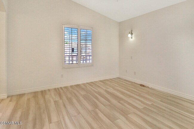 Building Photo - 5505 Salerno Dr