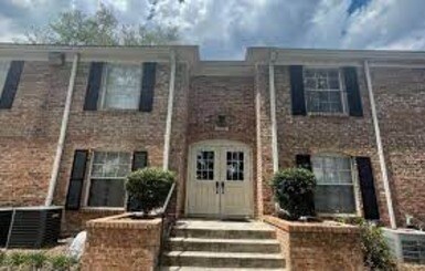 ENTRANCE - 5201 Atlantic Blvd