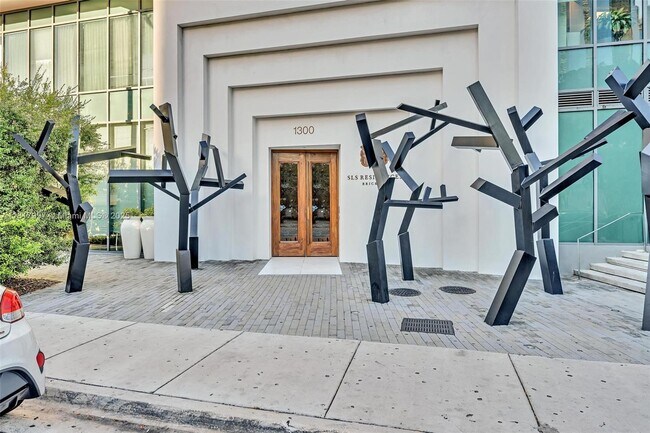 Building Photo - 1300 S Miami Ave
