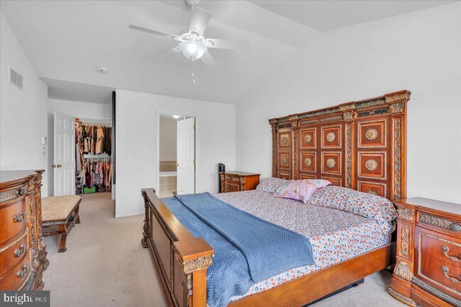 Building Photo - 144 Pennsbury Ln