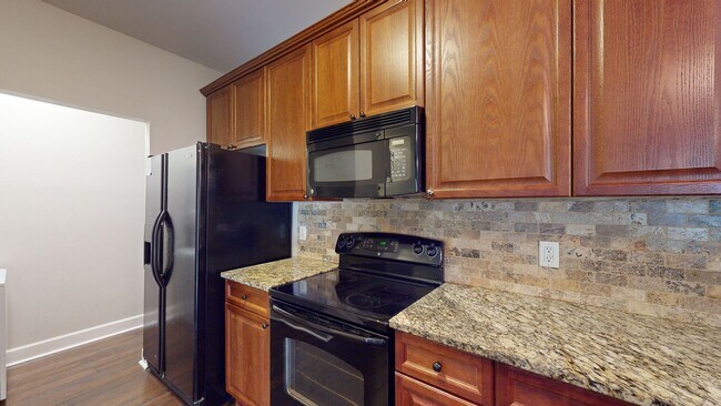 Building Photo - Lenox Village 2 Bedroom