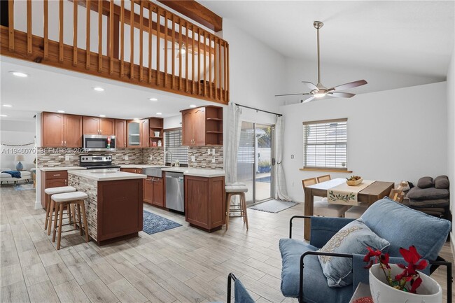 Building Photo - 15006 SW 141st Ct