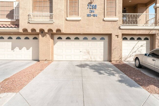 Building Photo - 24 Guard Gated Community, Single Story  2 ...