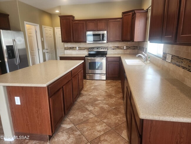 Building Photo - 10615 E Native Rose Trail