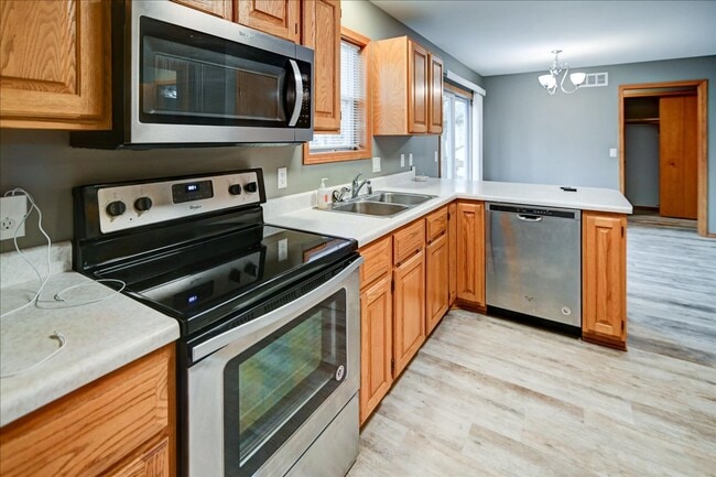Building Photo - 400 Muirfield Ct
