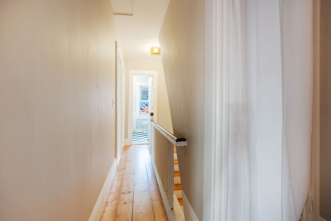 Building Photo - 105-107 Richards