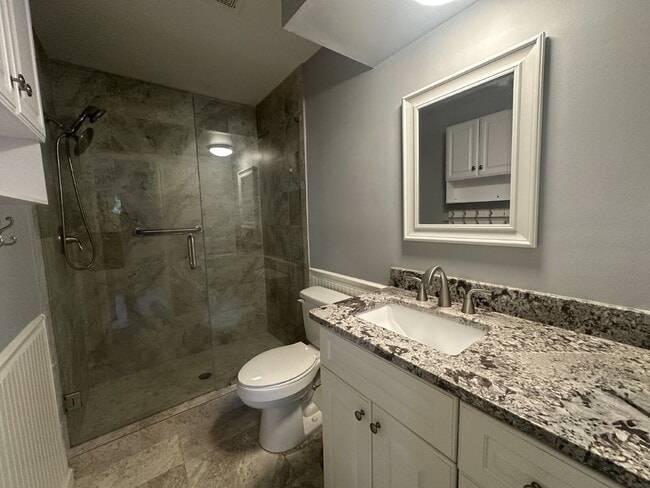 Building Photo - Two Bedroom Single Level Condo at Woodlake on Hilton Head Island!