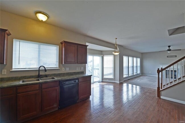 Building Photo - 4644 Richmond Forest Dr