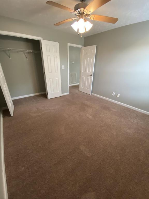 Building Photo - 8229 Foxtrail Dr