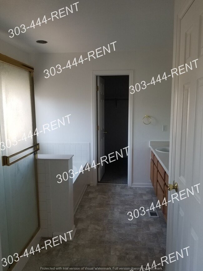 Building Photo - Beautiful Home in Brighton!! Coming Soon!!!! New Carpet! Fresh Paint!