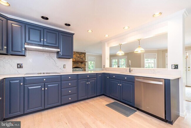 Building Photo - 38 Chestnut Valley Dr
