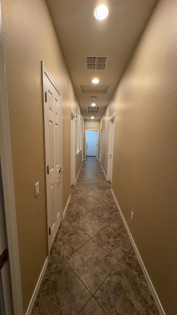 Building Photo - 10838 E Sonrisa Ave