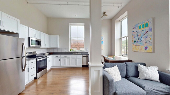 Building Photo - Reid & Hughes