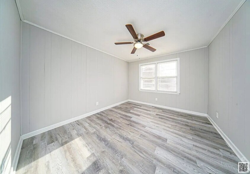 Building Photo - 308 Butler St