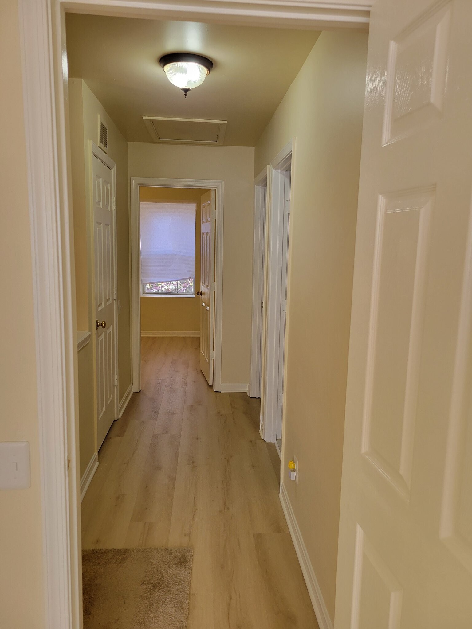 Building Photo - 2681 McGuffeys Ct