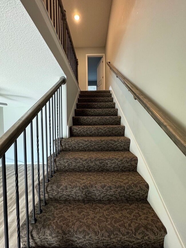 Building Photo - Coming Soon: Well-Maintained 2BR/2.5BA Townhome w/ Garage