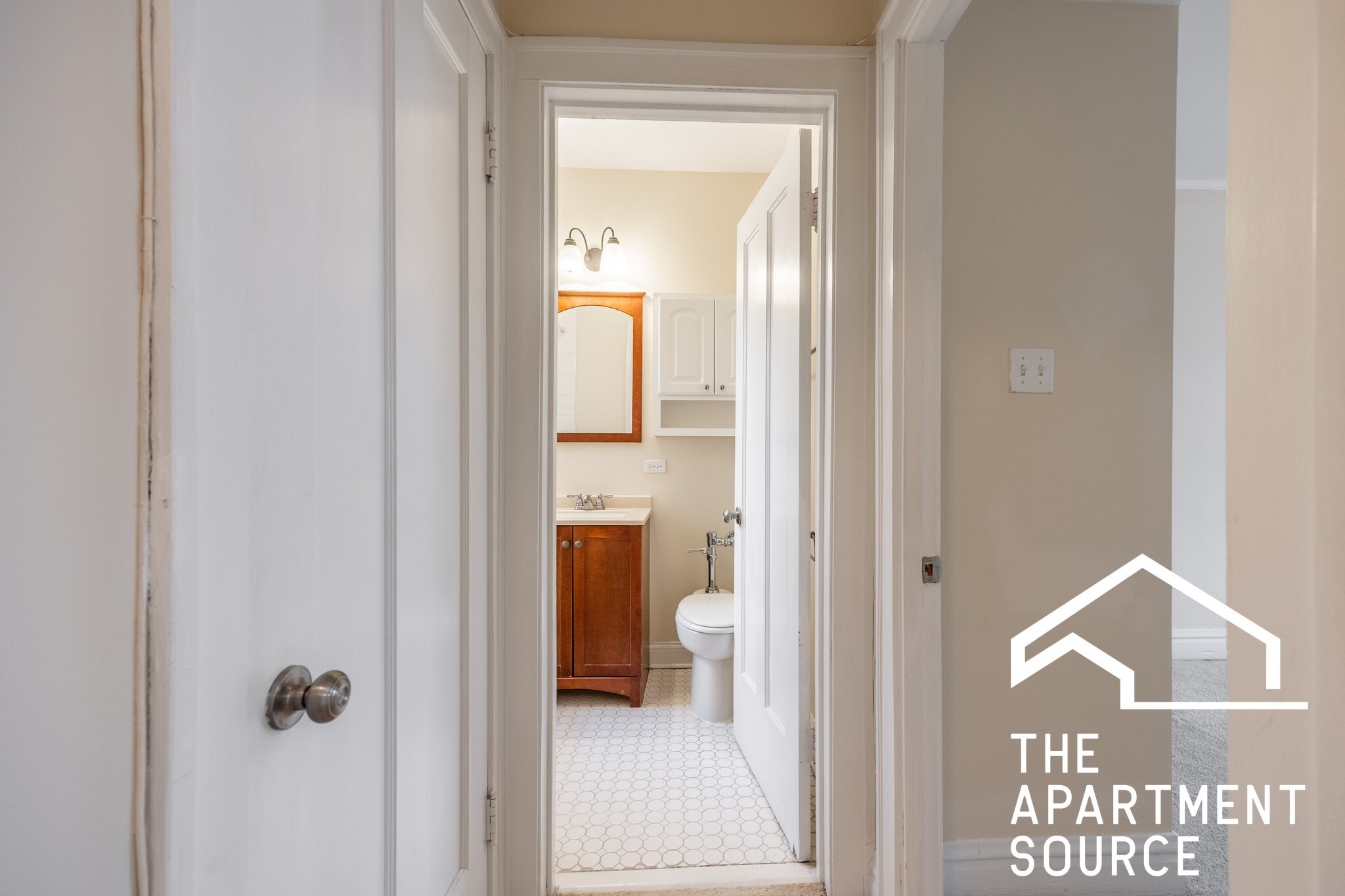 Building Photo - 602 Elgin Ave