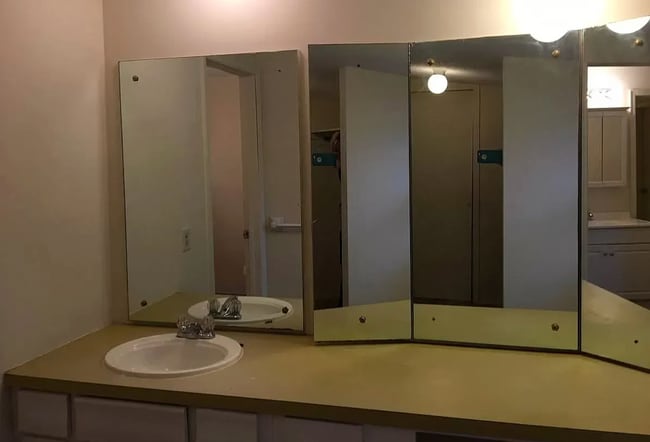 Building Photo - 6050 Wentworth Ave