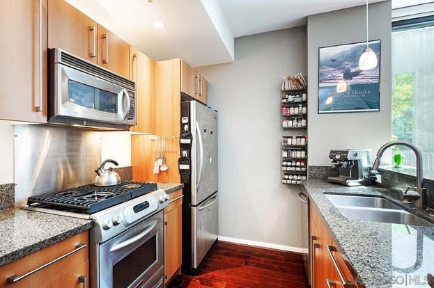 Building Photo - 350 Eleventh Ave