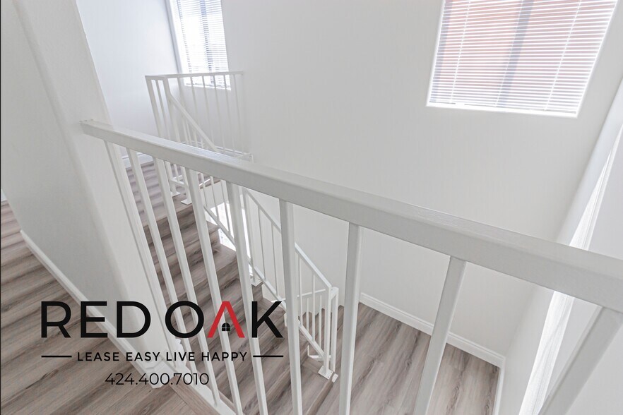 Building Photo - 1250 W Gardena Blvd