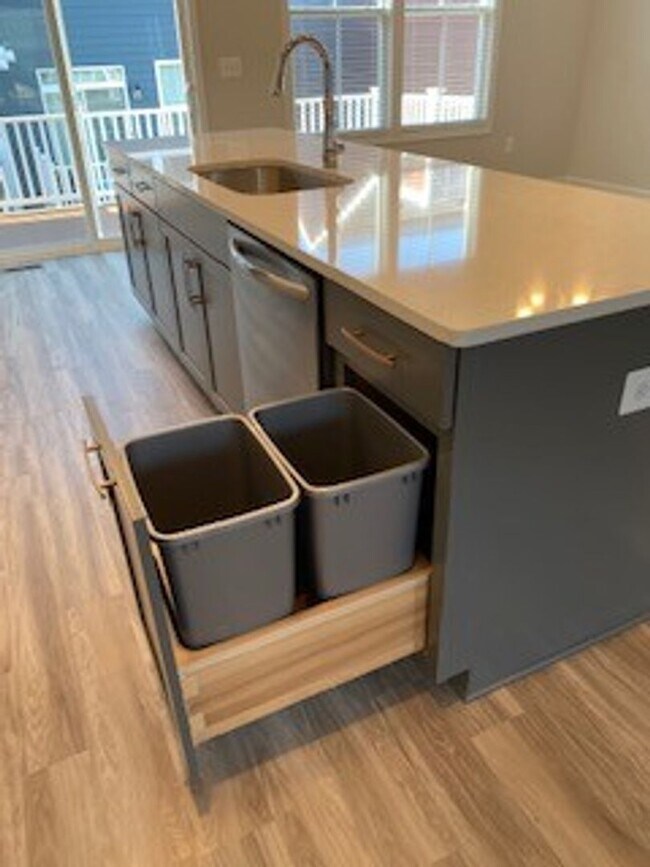 Building Photo - Townhome in Avinity Estates